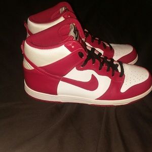 Nike air force one 2009 mens size 11.5 red white